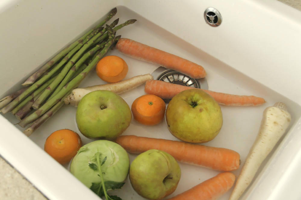 Jak usunąć pestycydy z warzyw i owoców